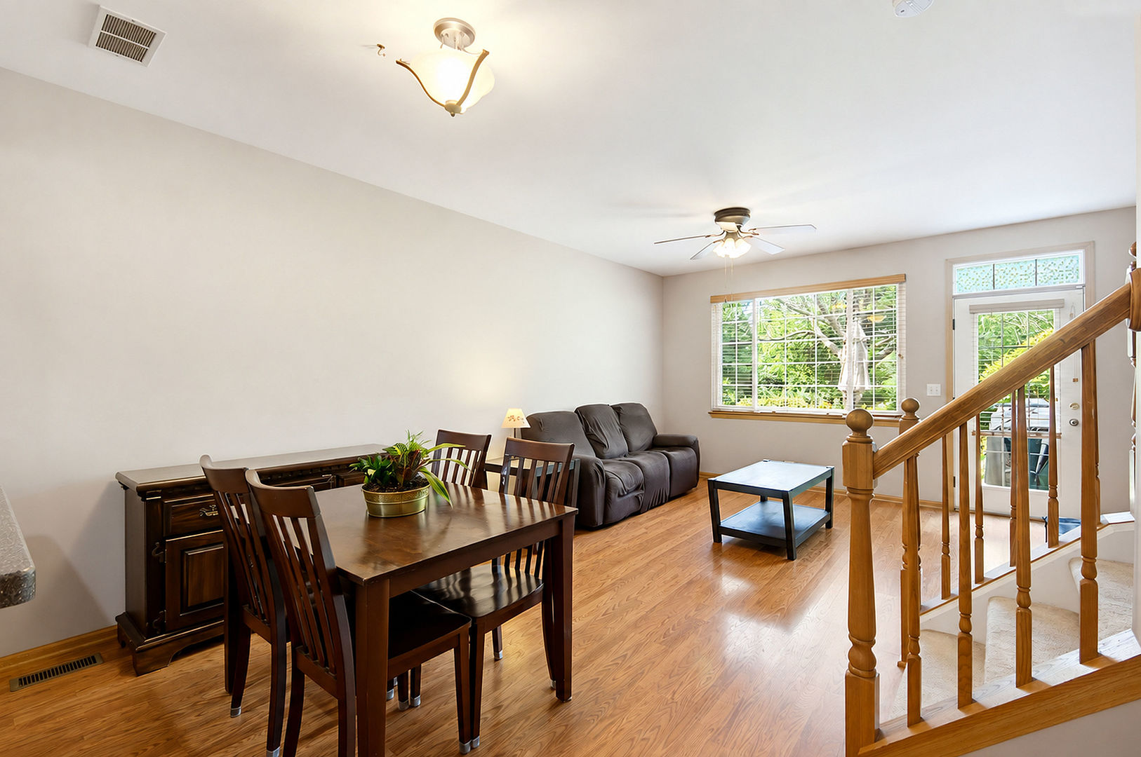 property viewer photo 9