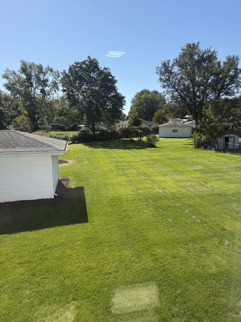 main property photo 39
