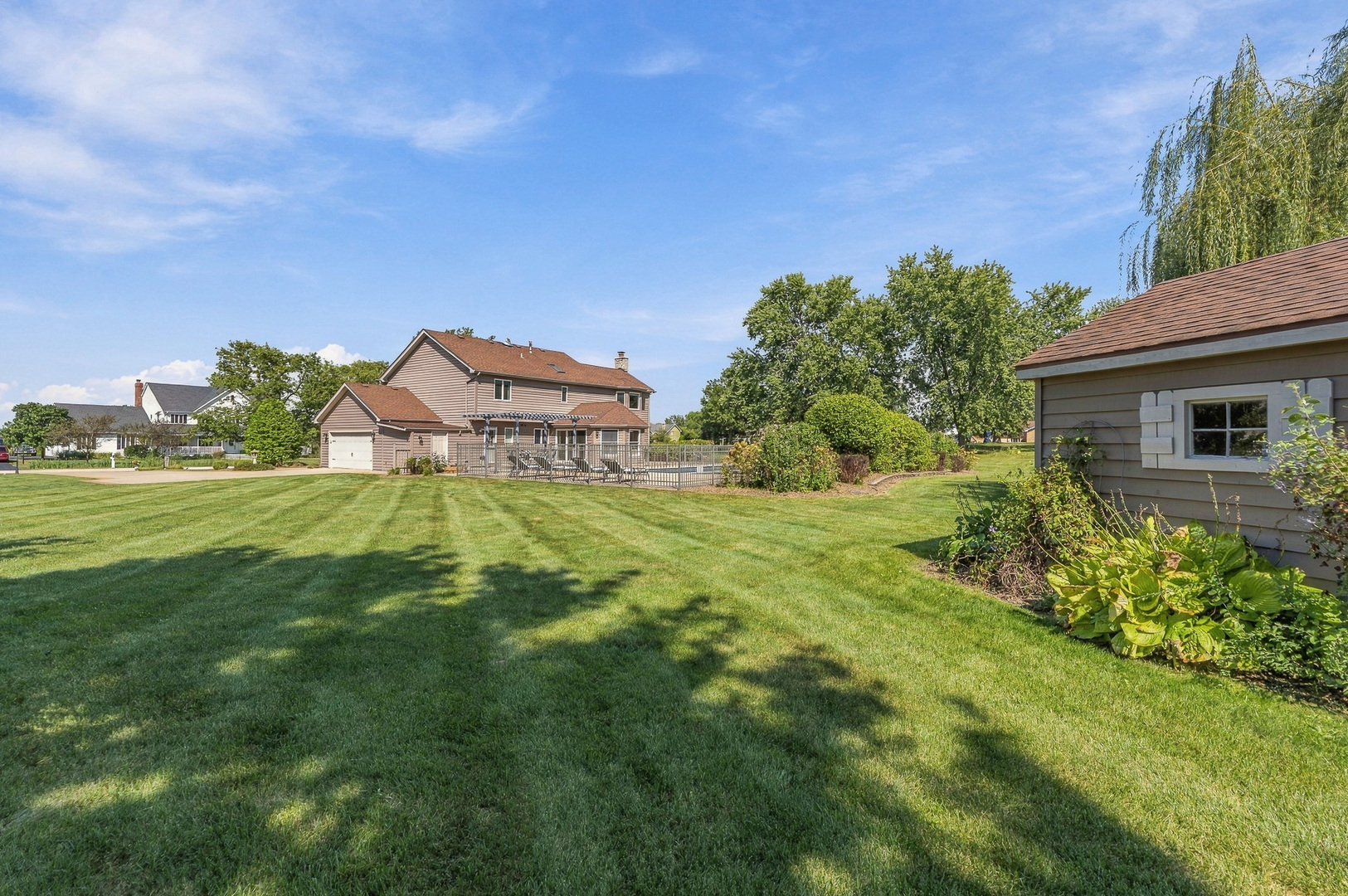 main property photo 74
