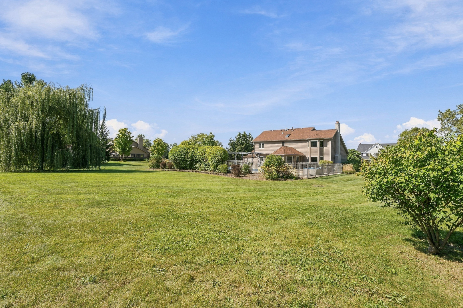 main property photo 77