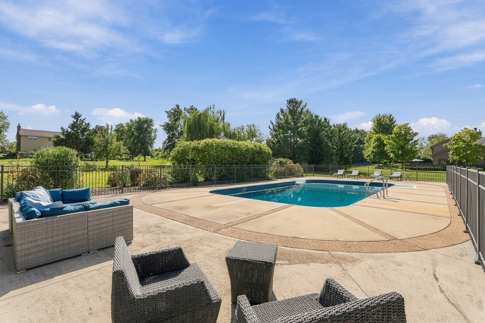 main property photo 80