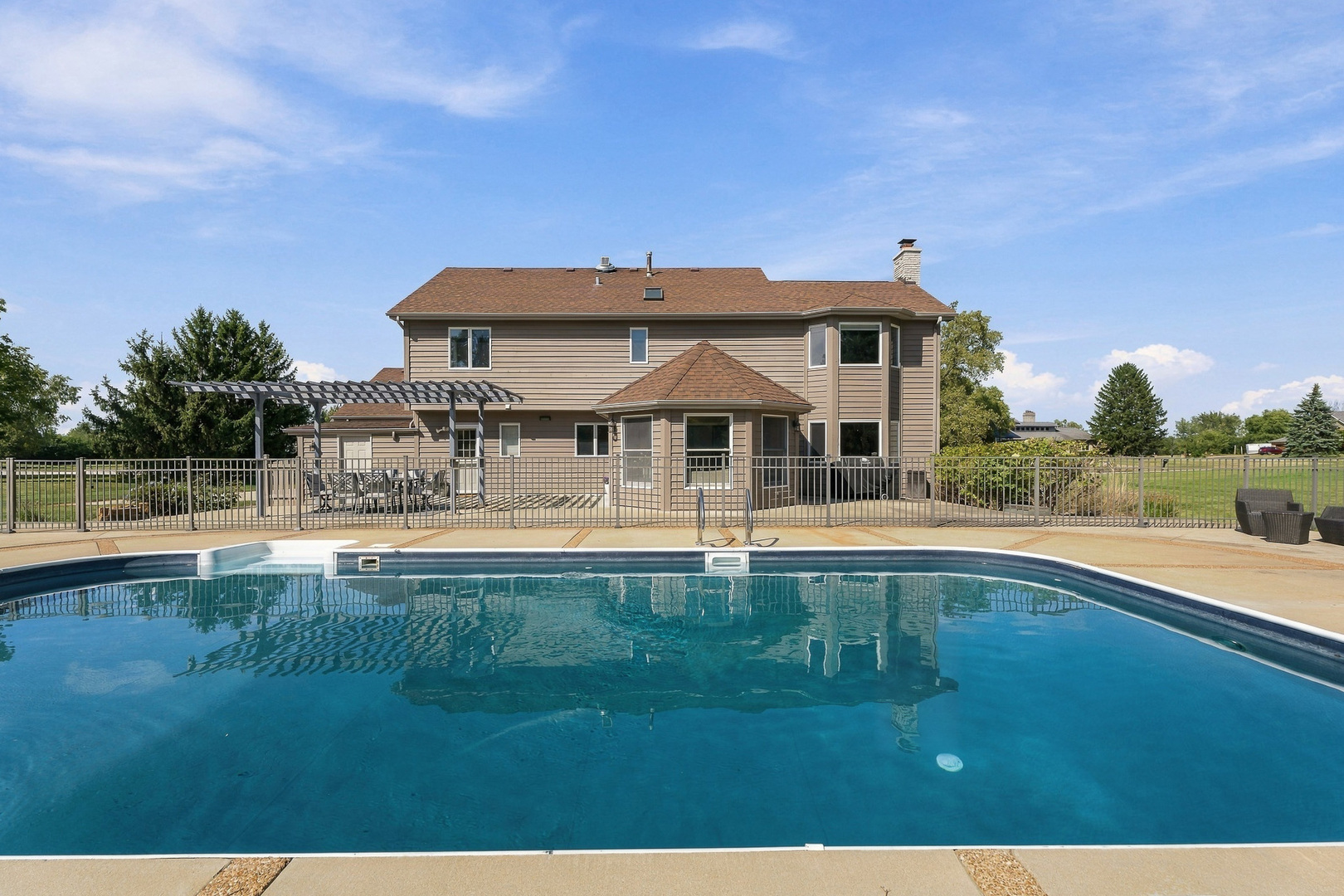 main property photo 82