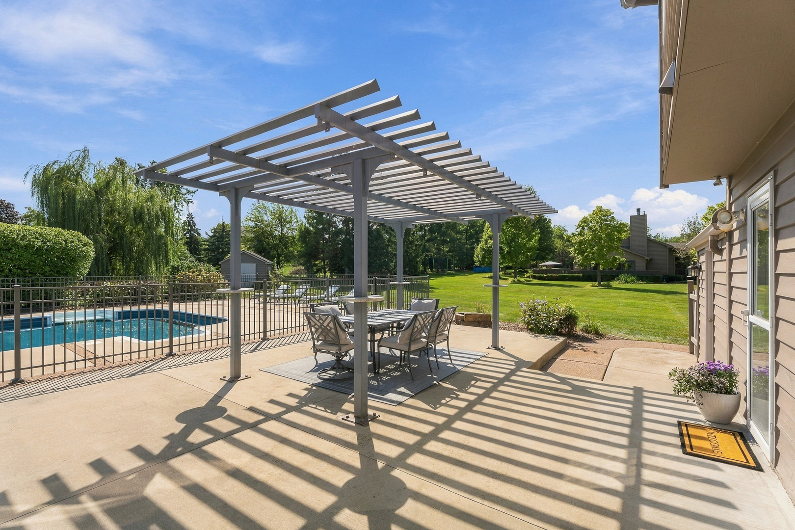 main property photo 89
