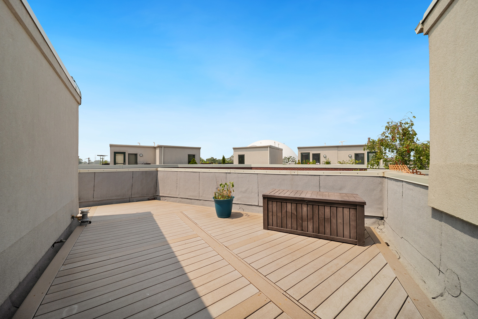 main property photo 50