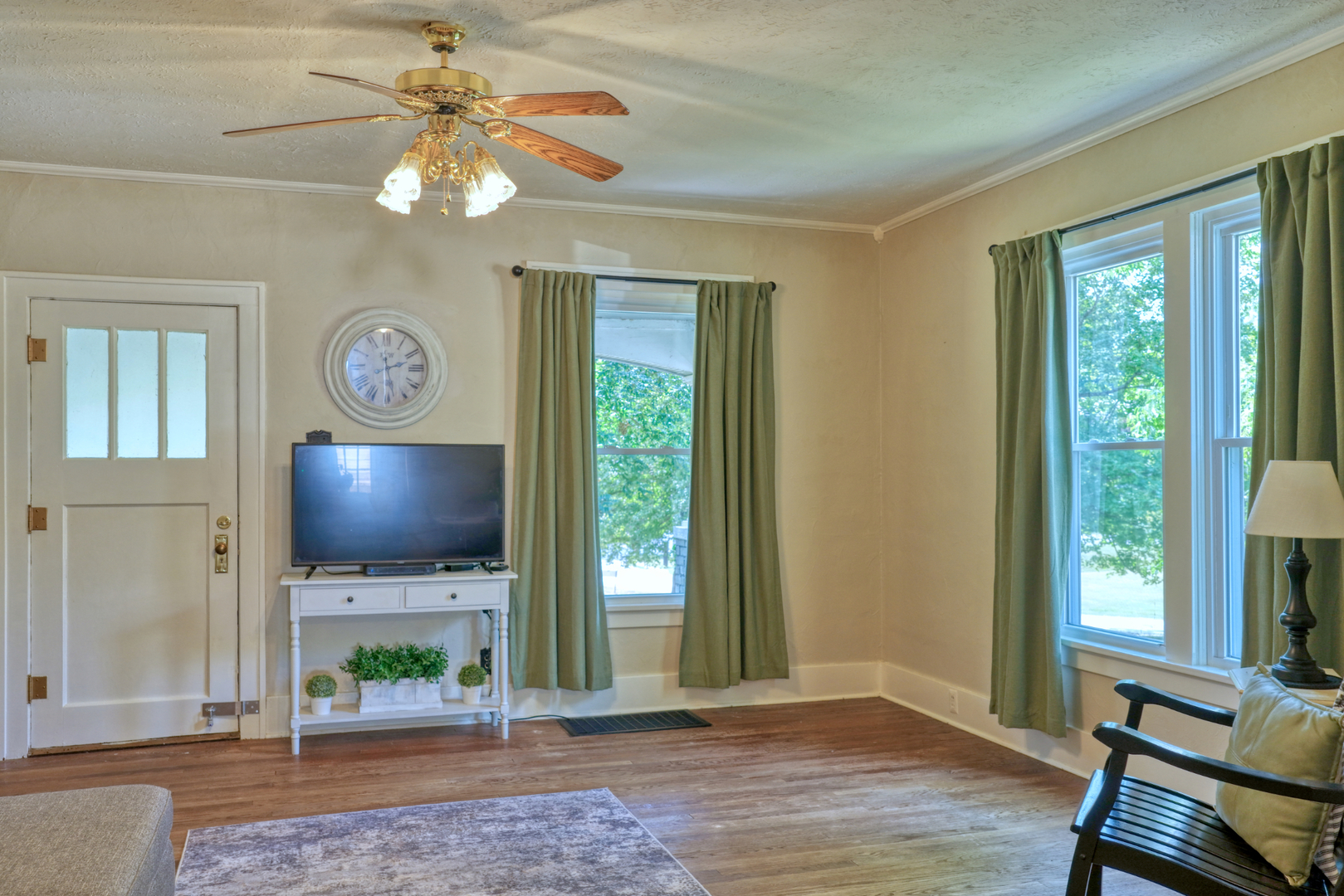 main property photo 37
