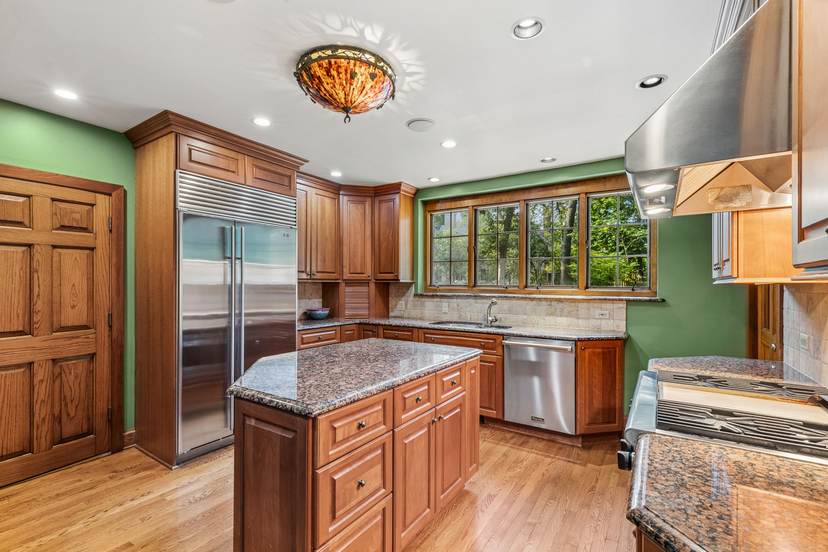 main property photo 26