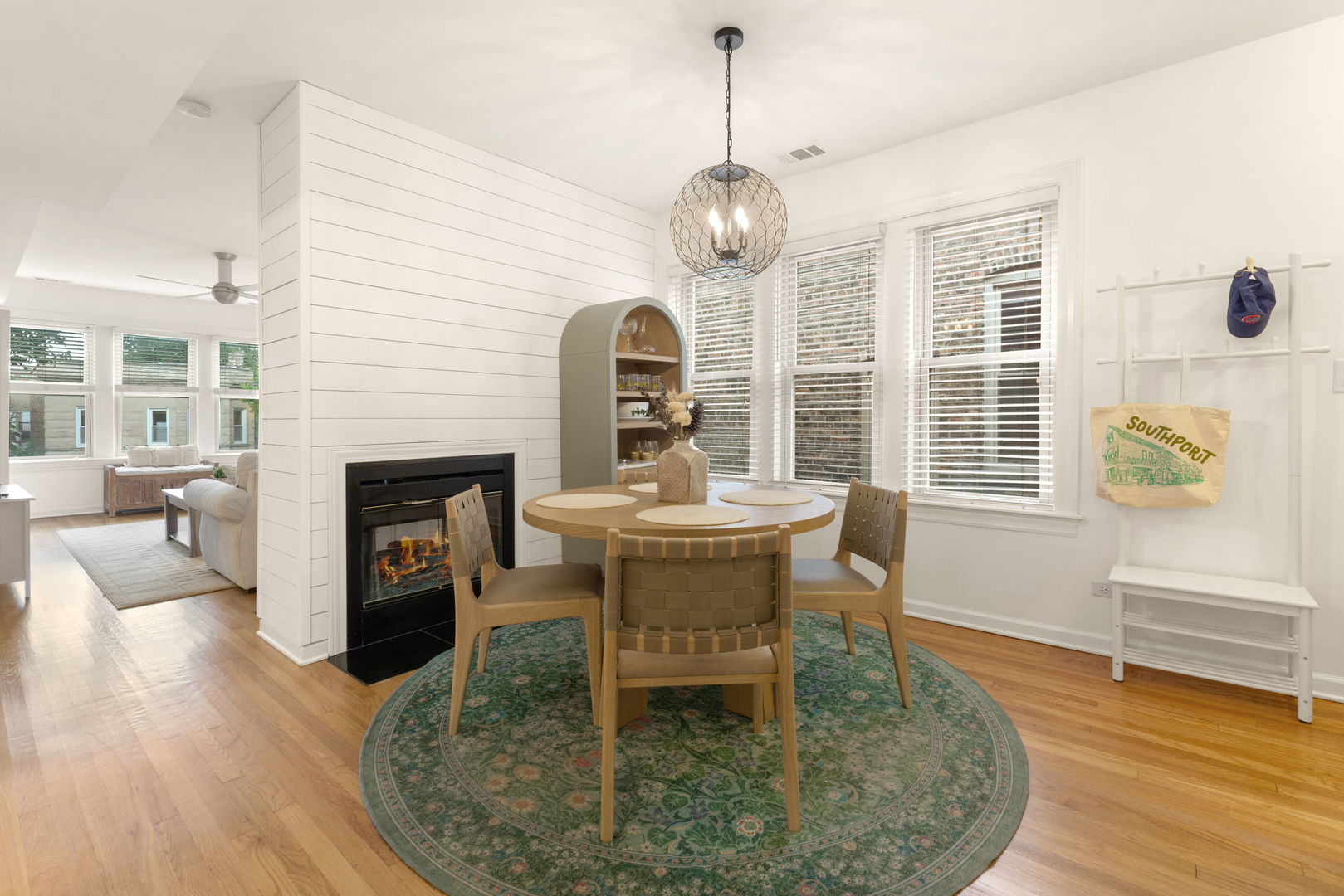 property viewer photo 5