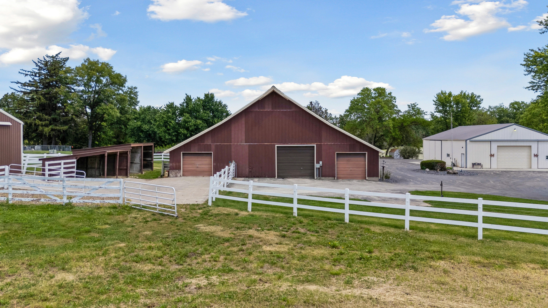 main property photo 77
