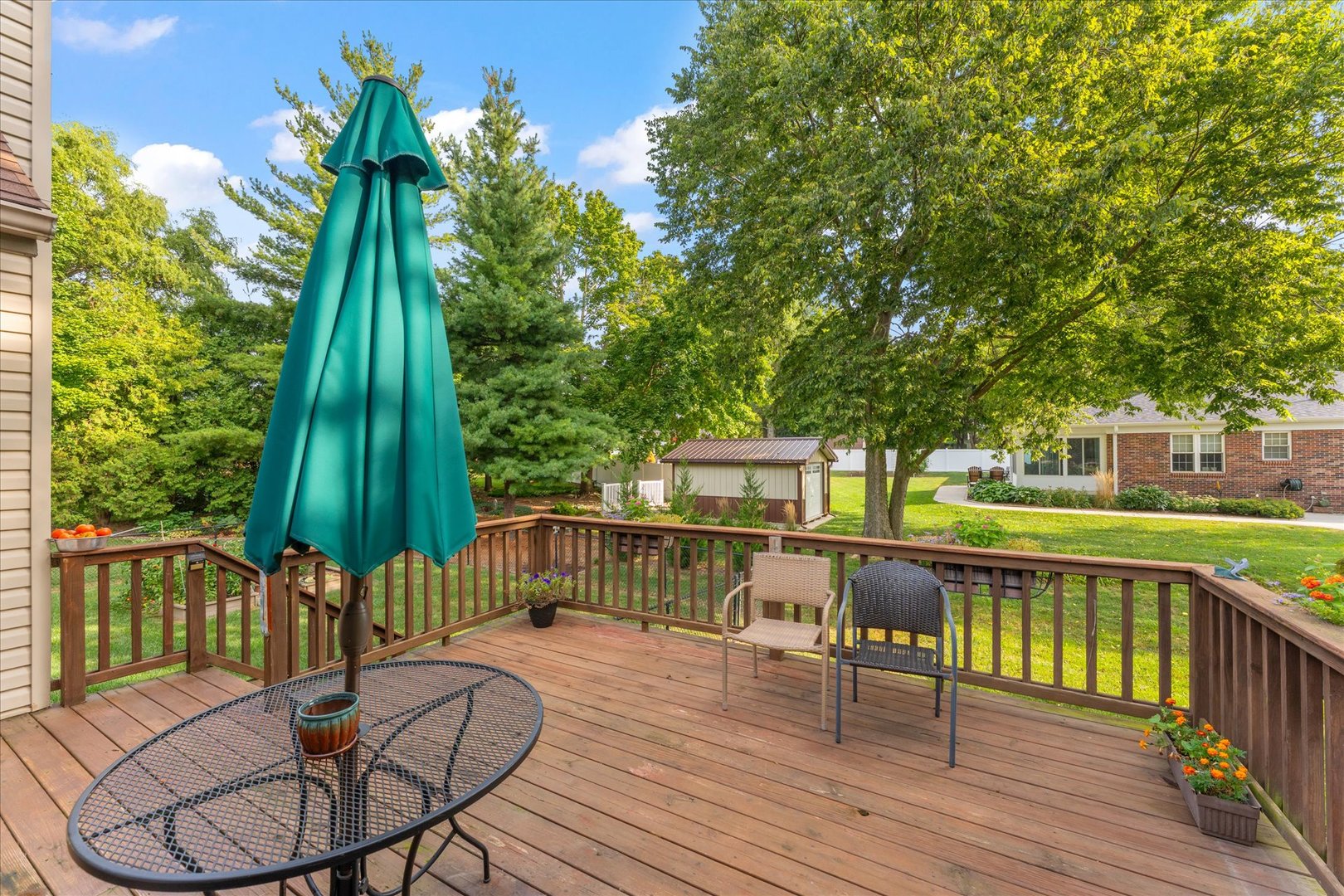 main property photo 40