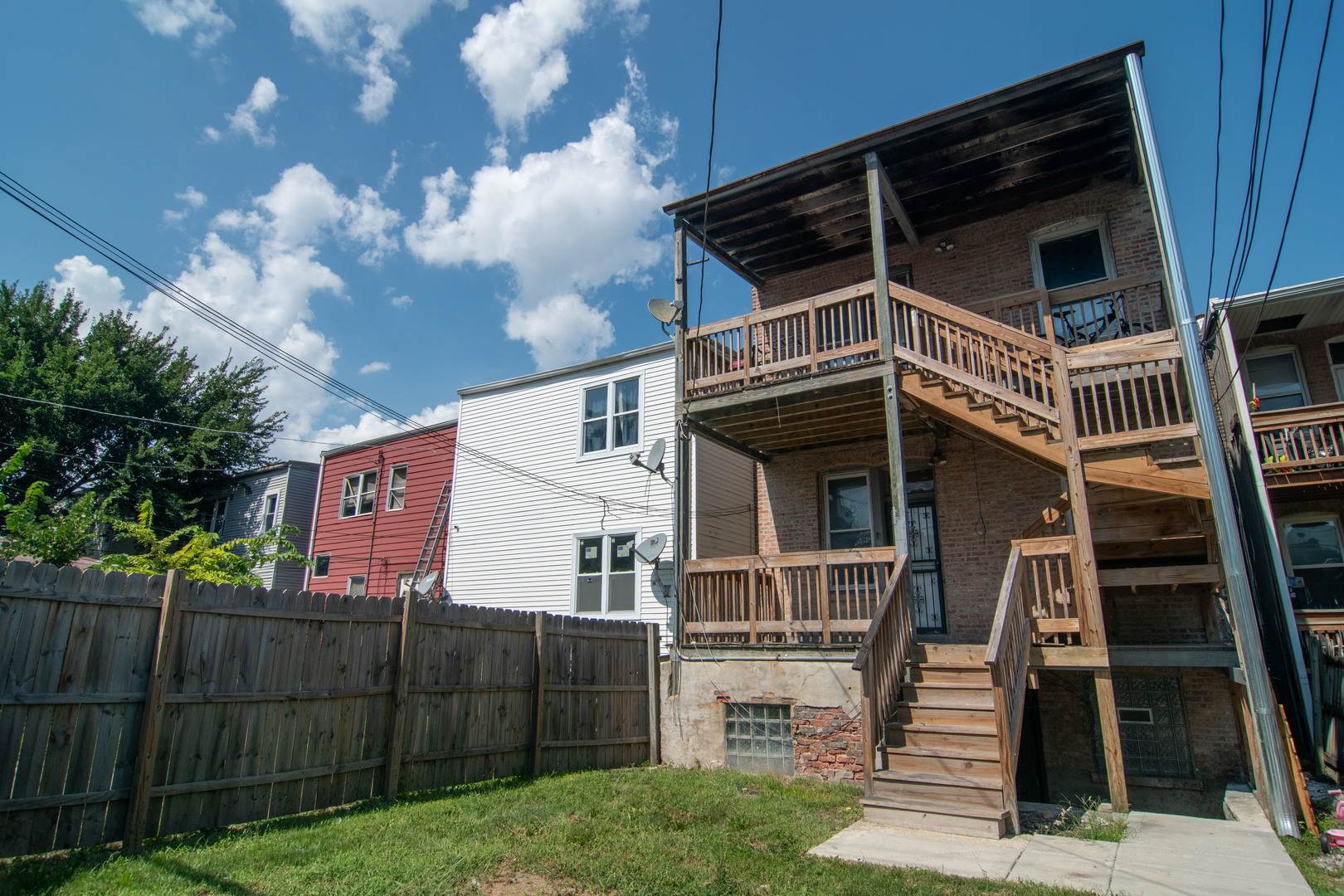 main property photo 17