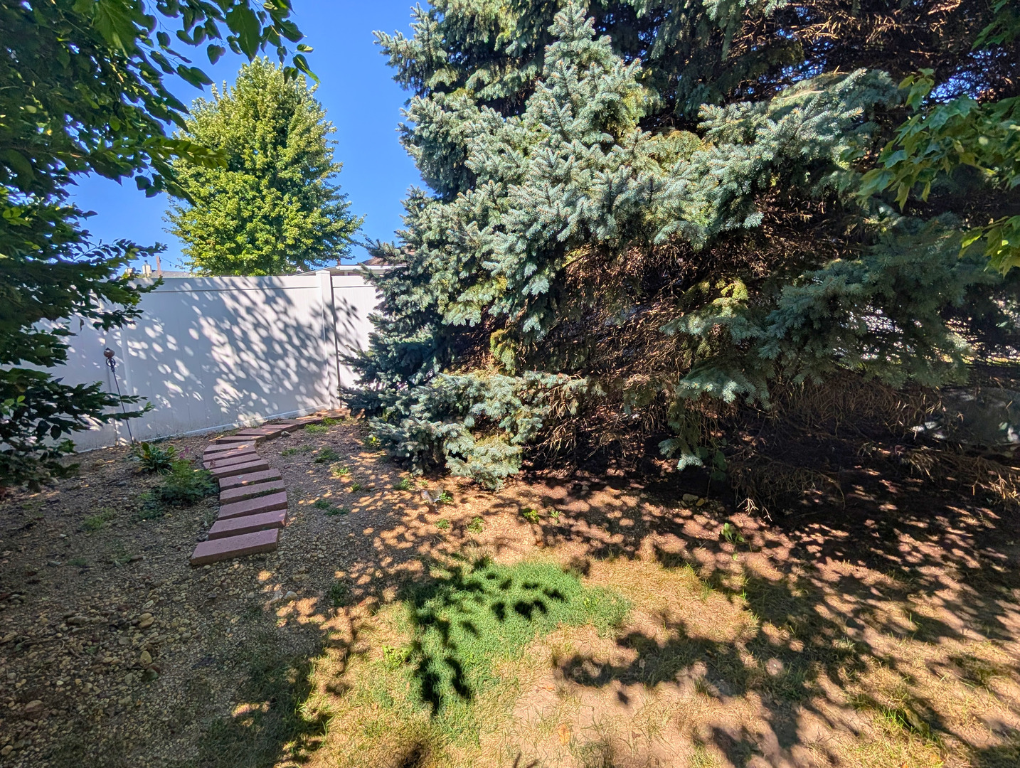 main property photo 25