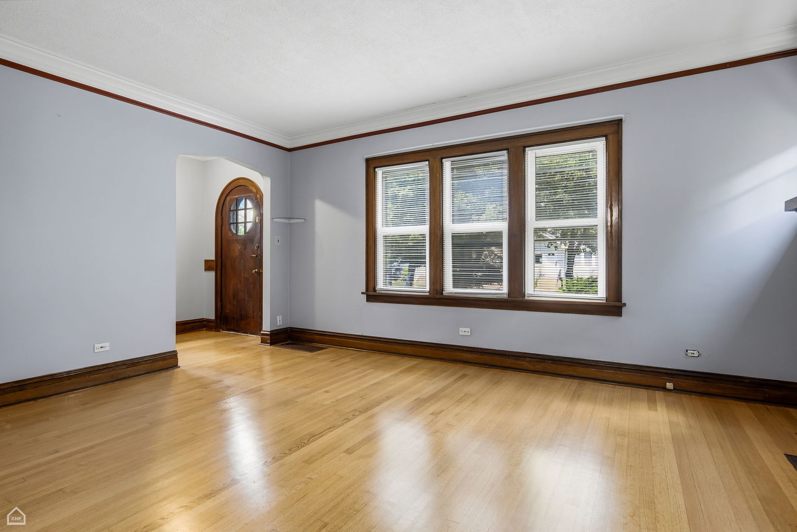 property viewer photo 1
