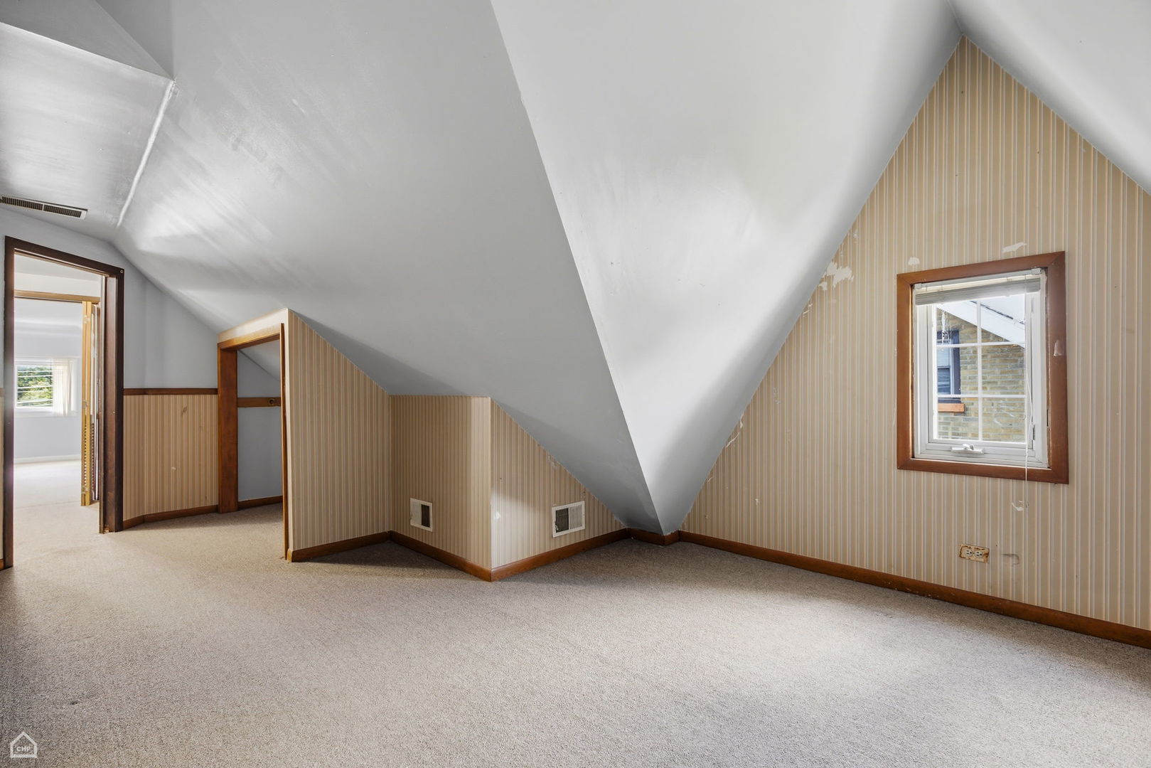 property viewer photo 13