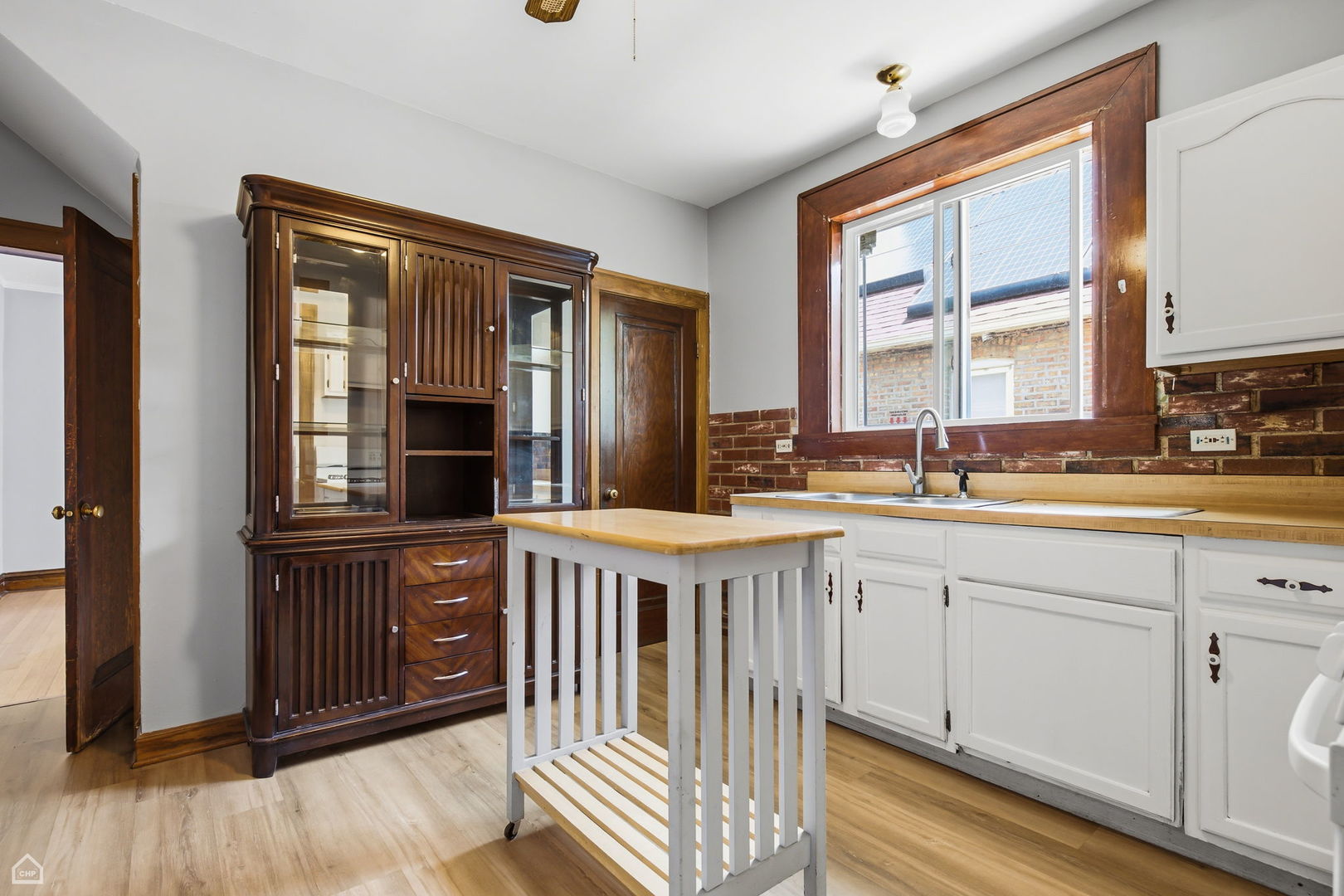 property viewer photo 6