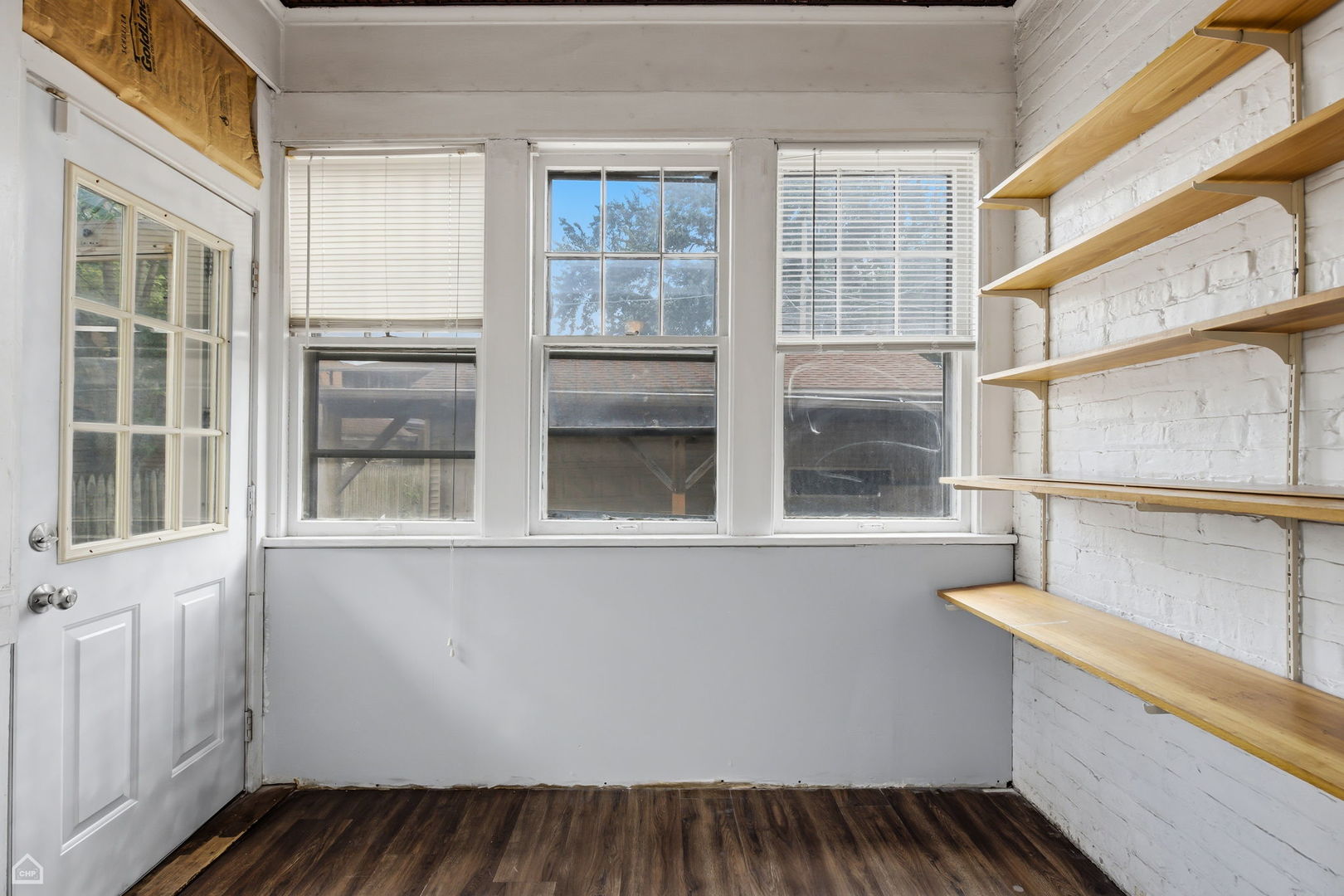 property viewer photo 7