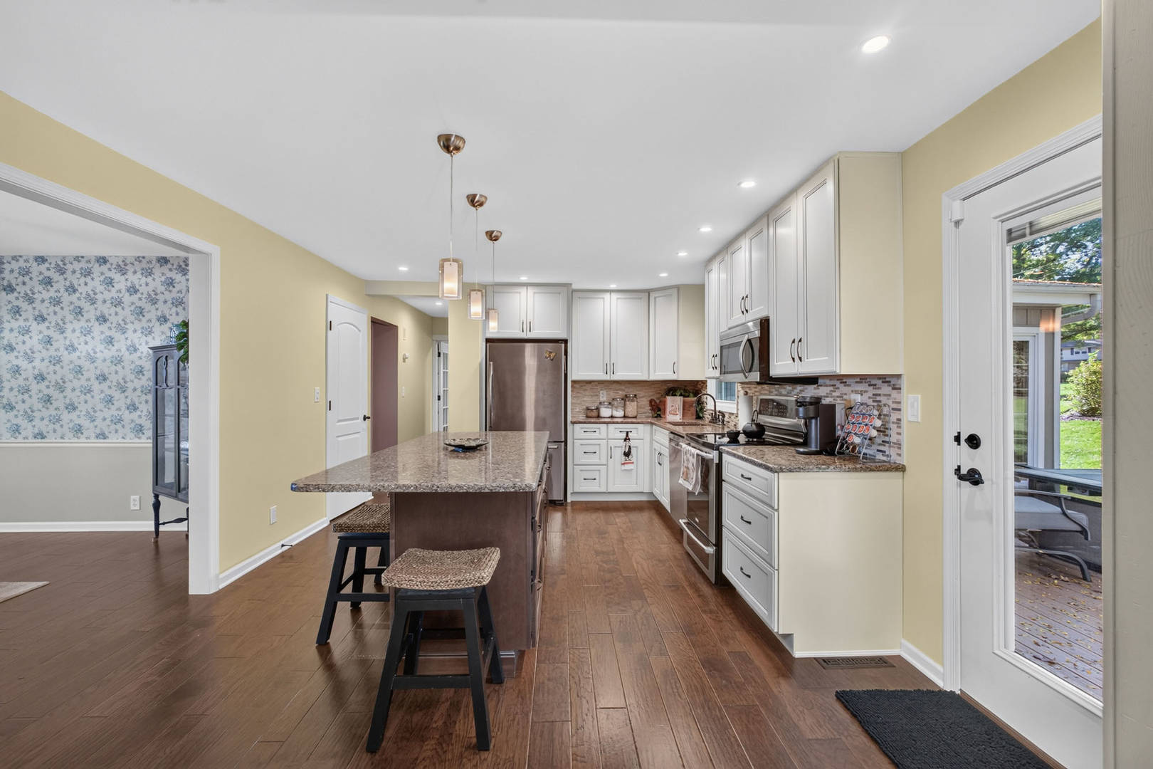main property photo 15