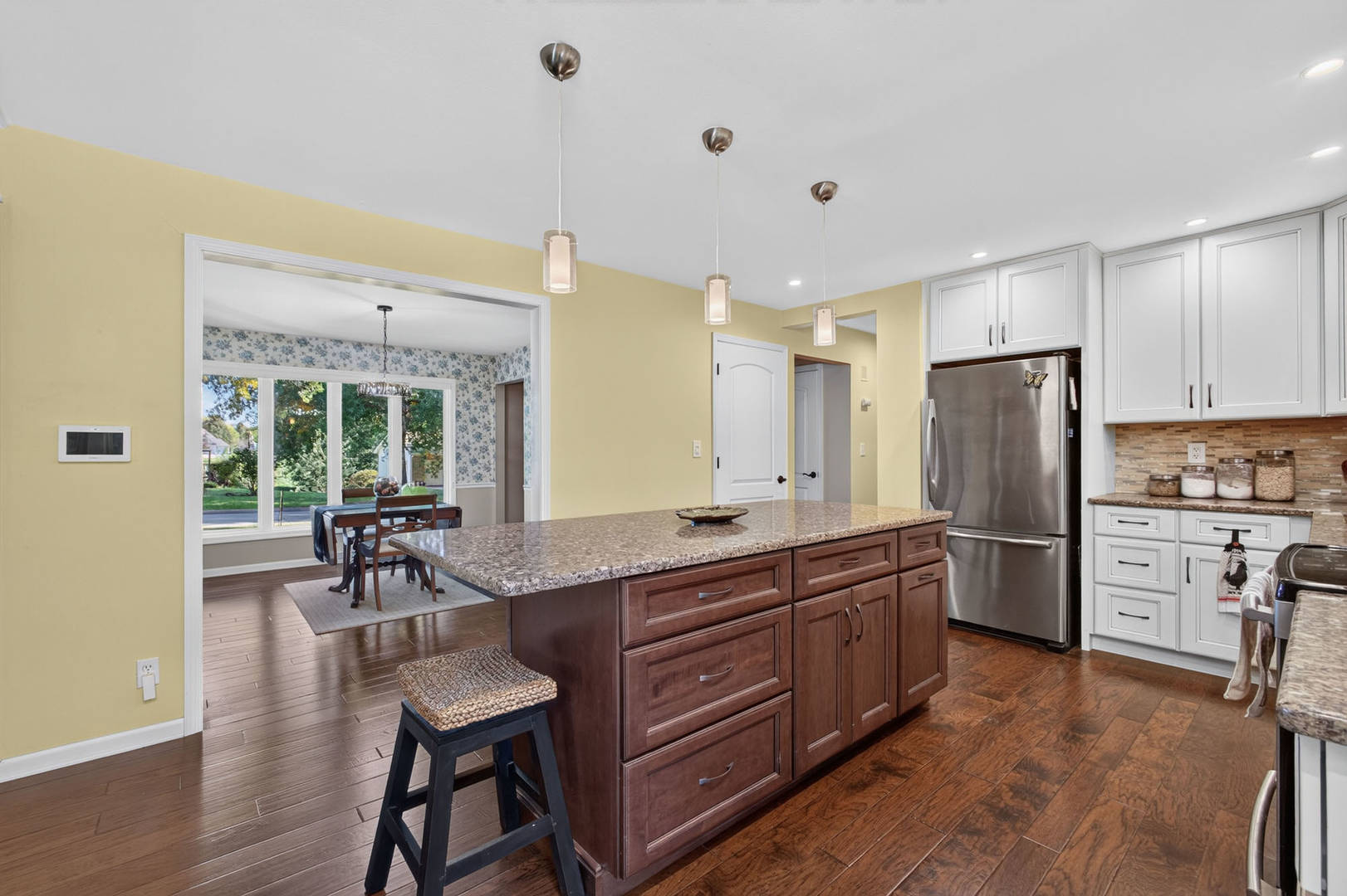 main property photo 7