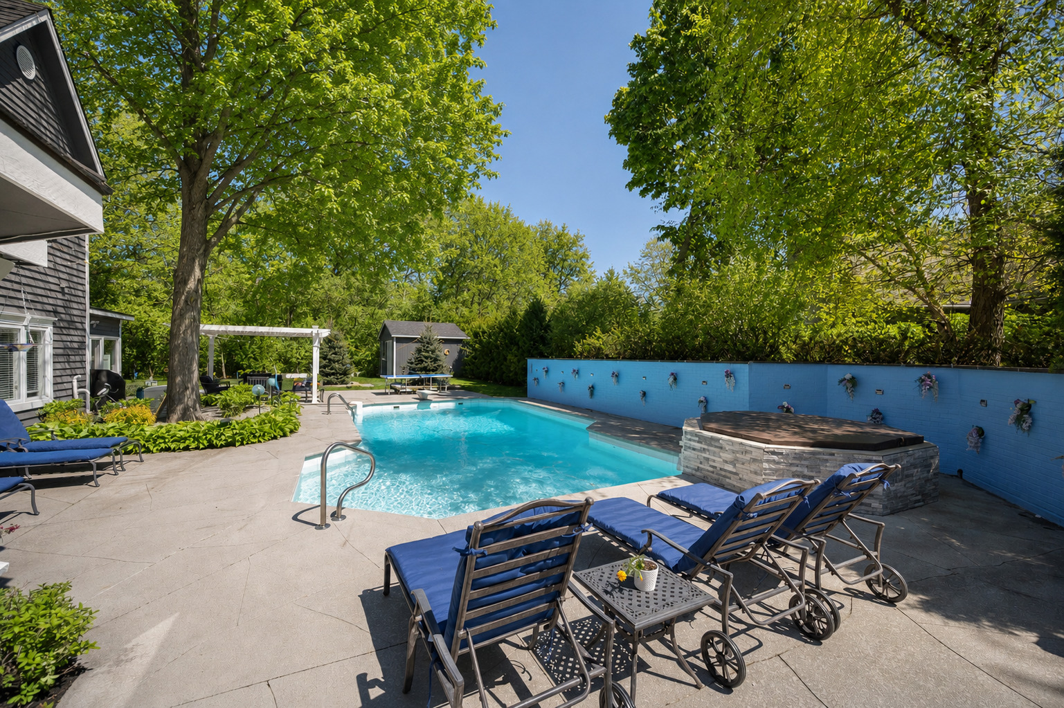 main property photo 38