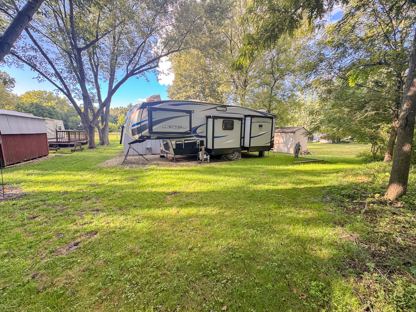 main property photo 8