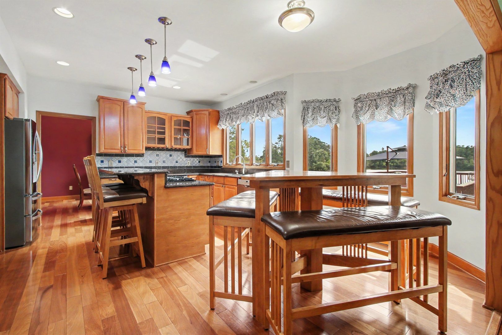 main property photo 22
