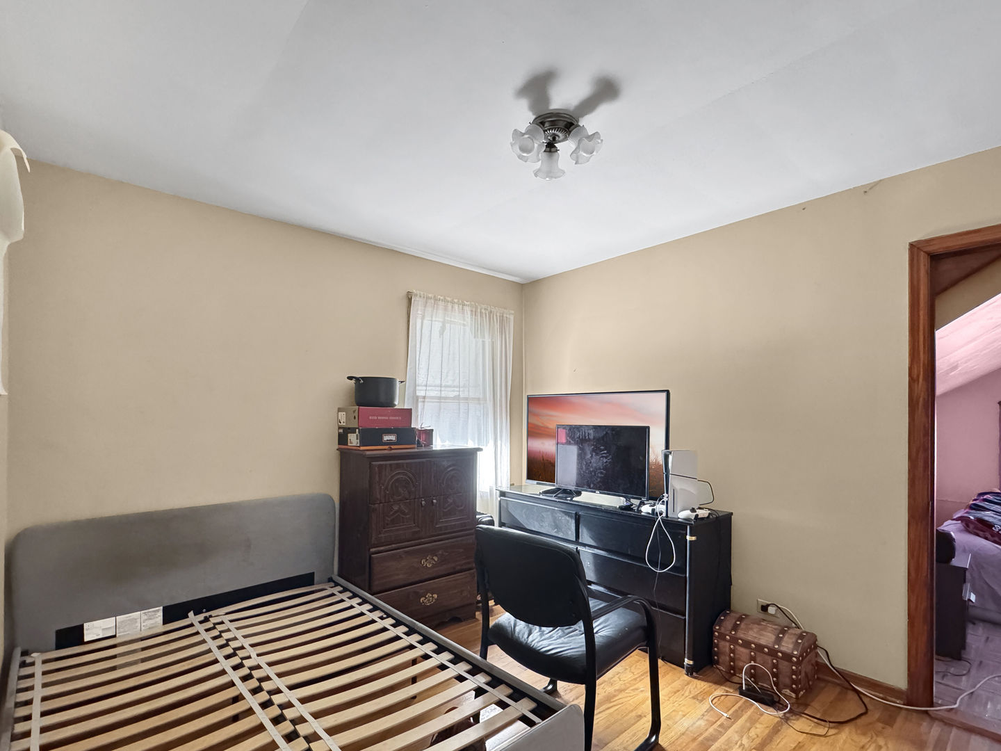 main property photo 13
