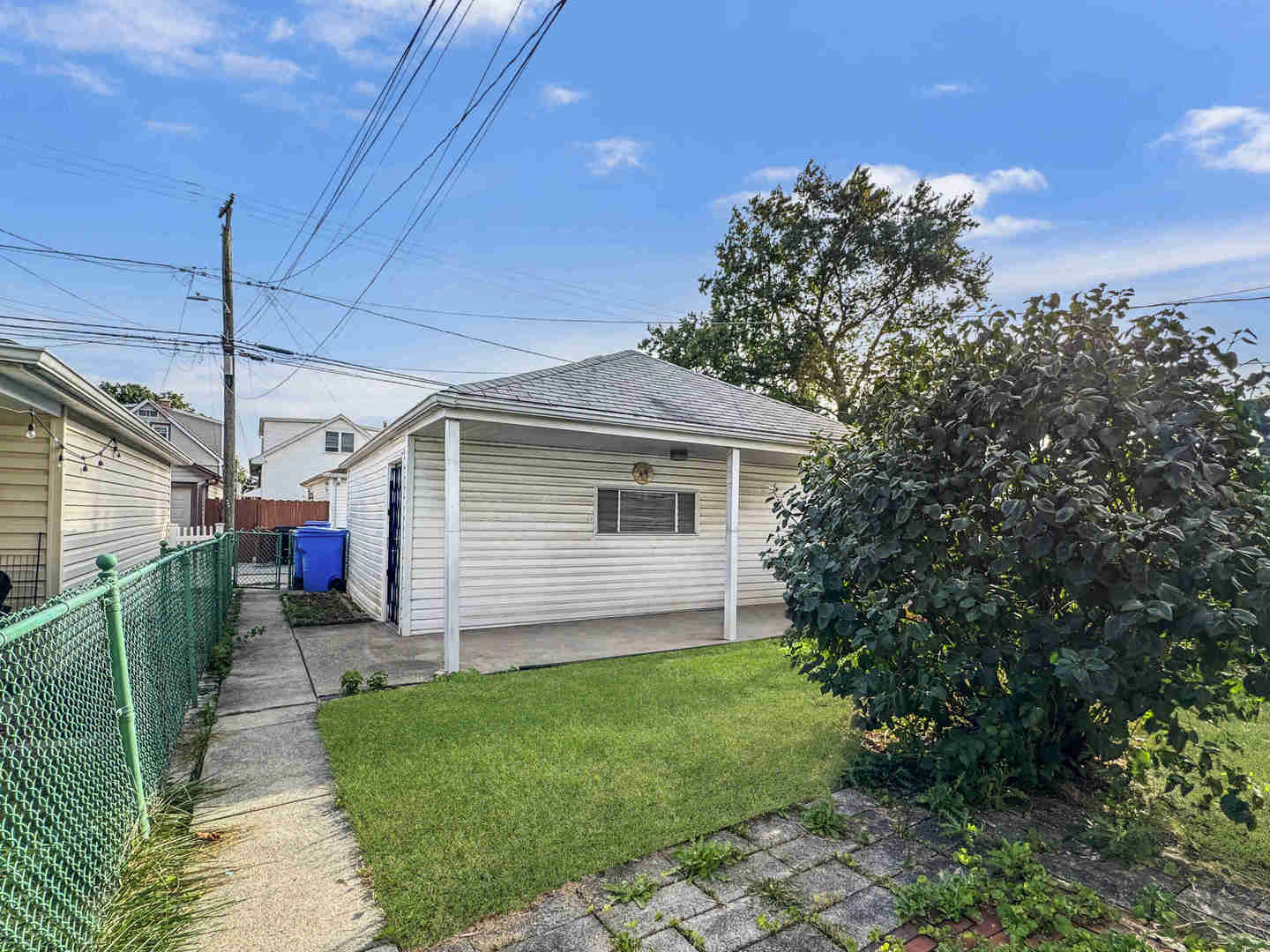 main property photo 21