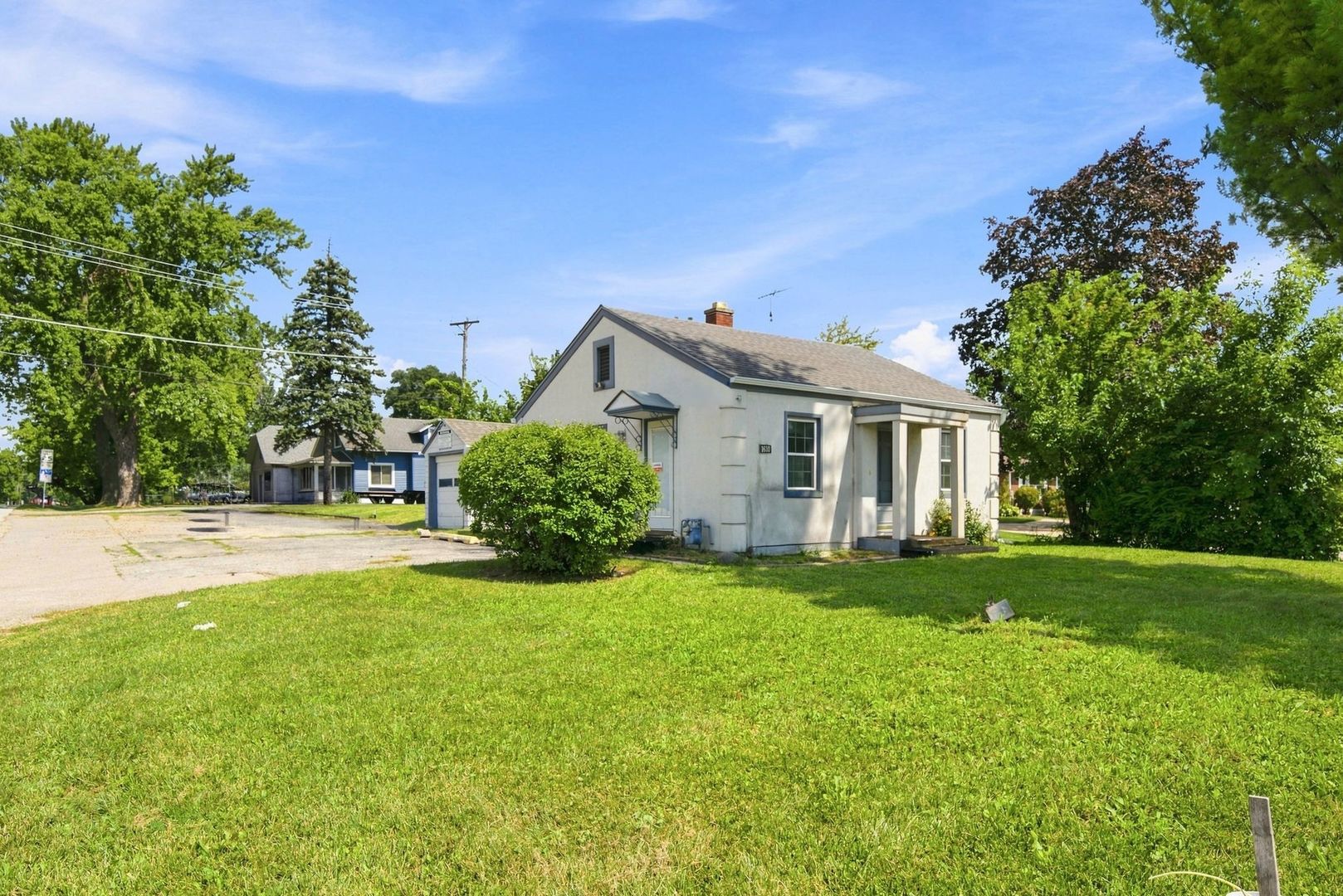 main property photo 2