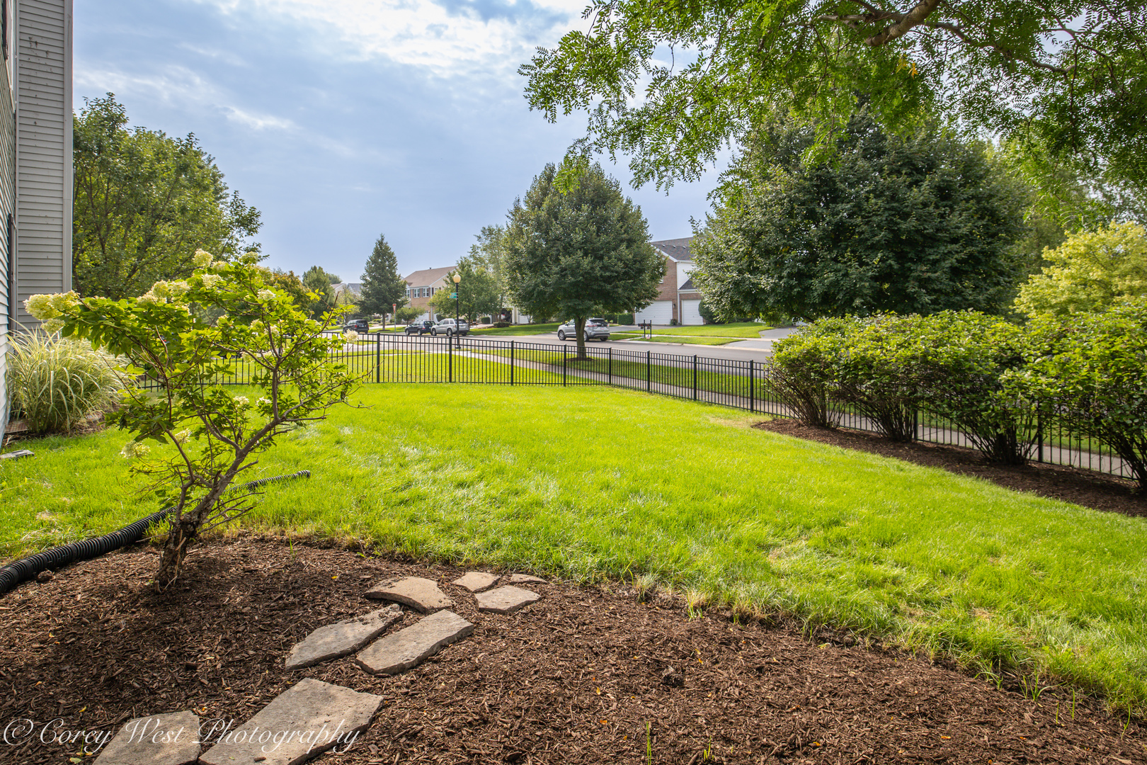 main property photo 41