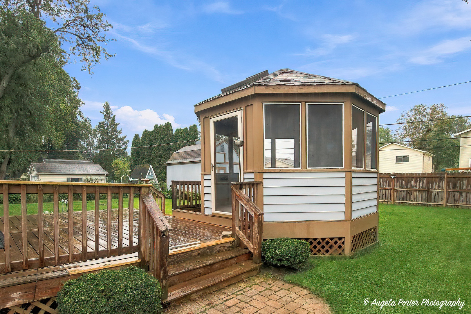 main property photo 23