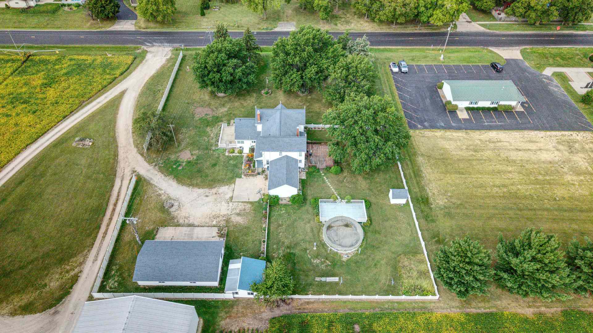 main property photo 33