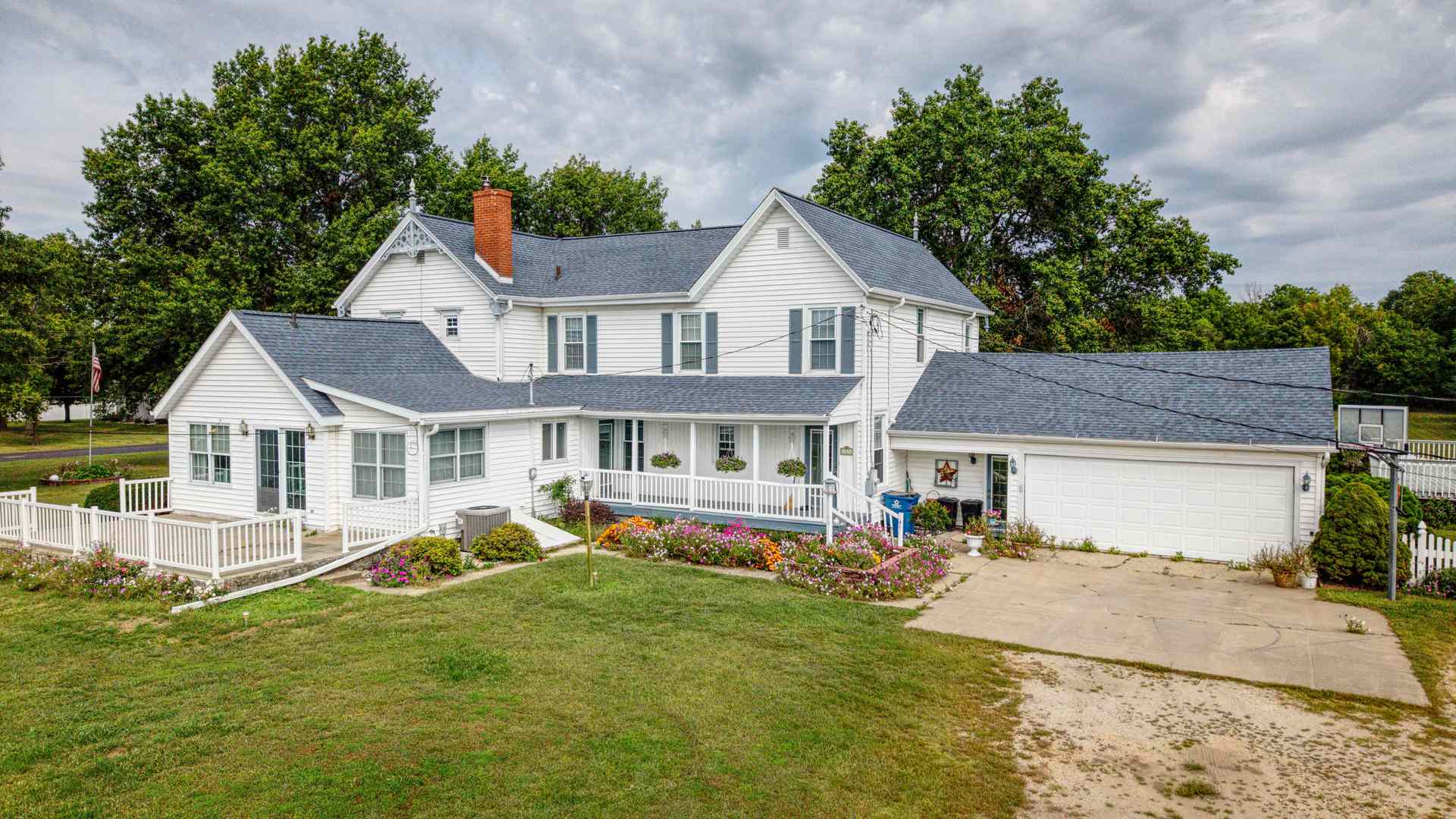 main property photo 38