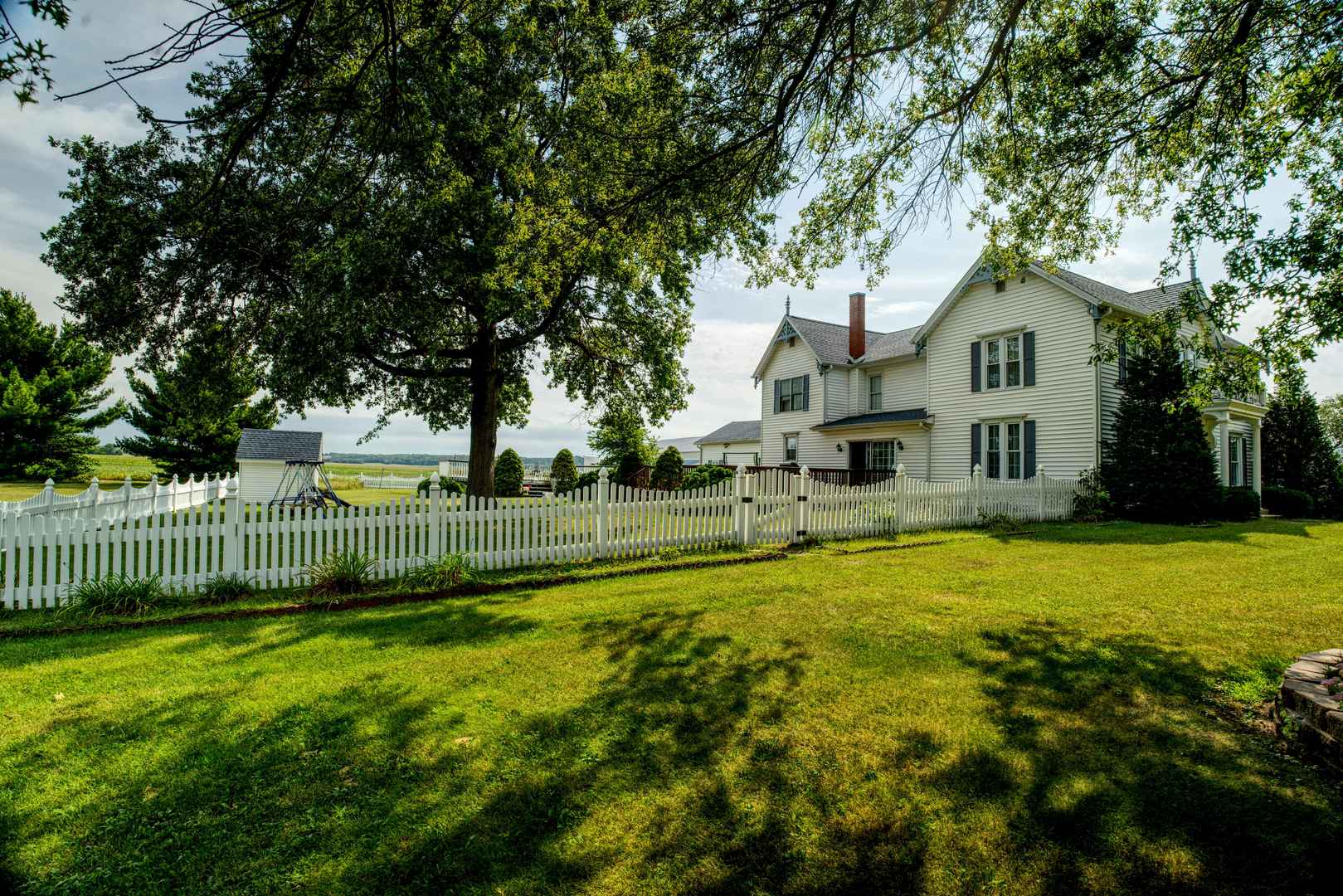 main property photo 41