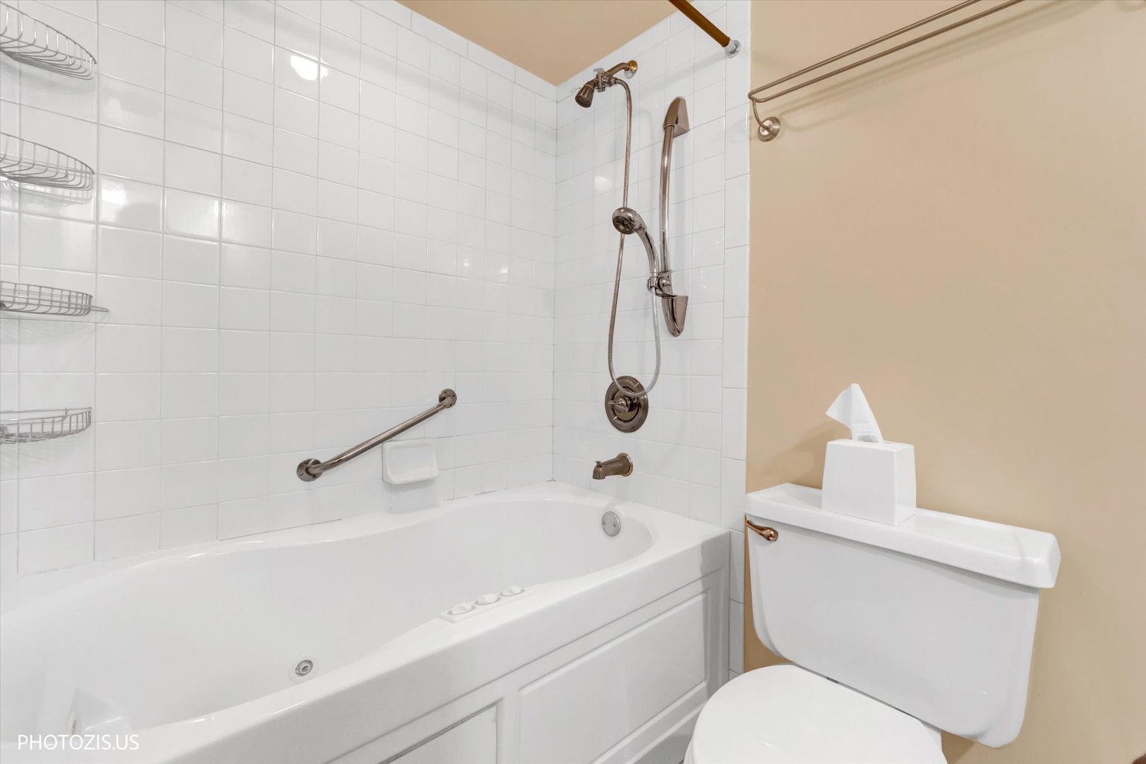 main property photo 6