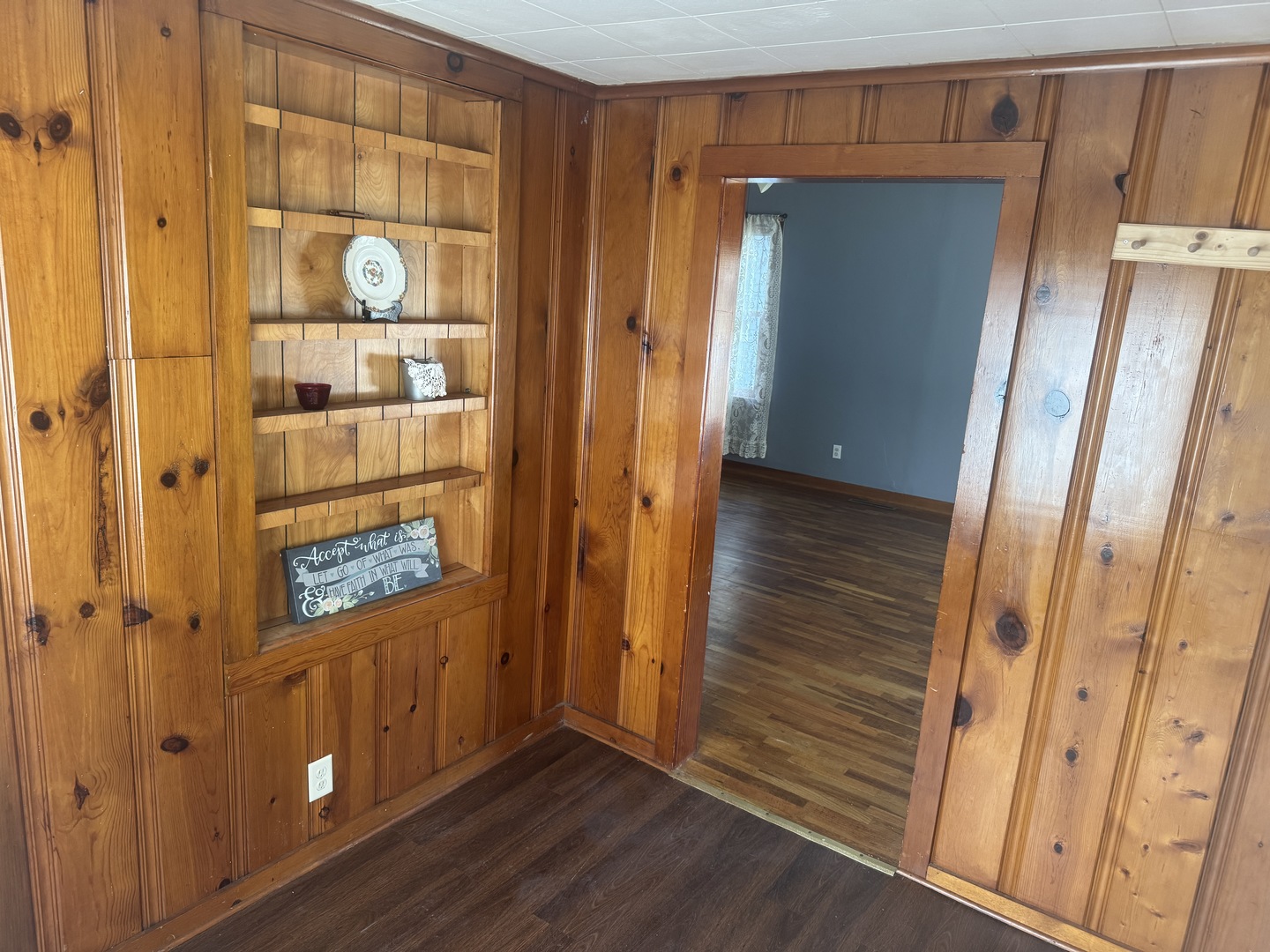 property viewer photo 2