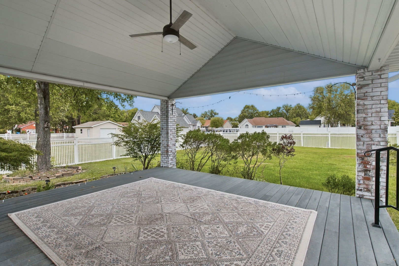 main property photo 25