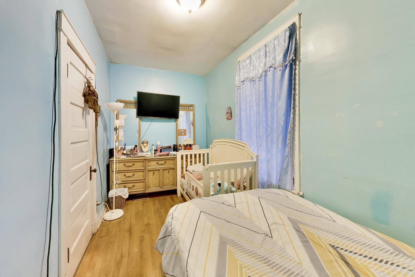 main property photo 13