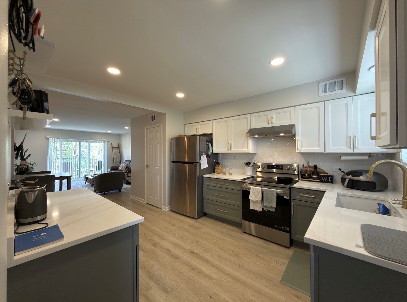 property viewer photo 1