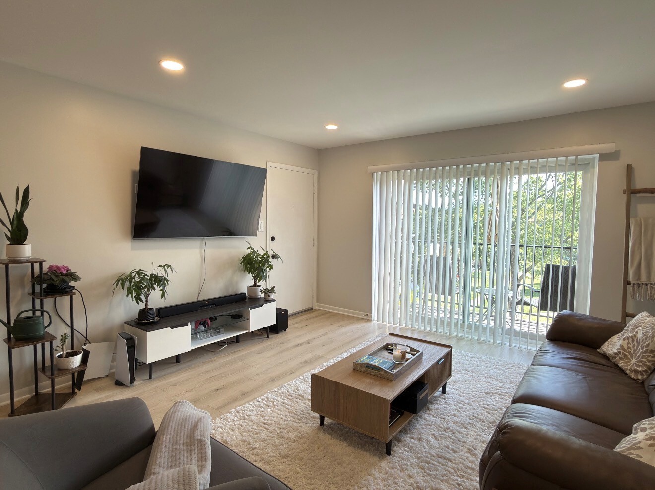 property viewer photo 3