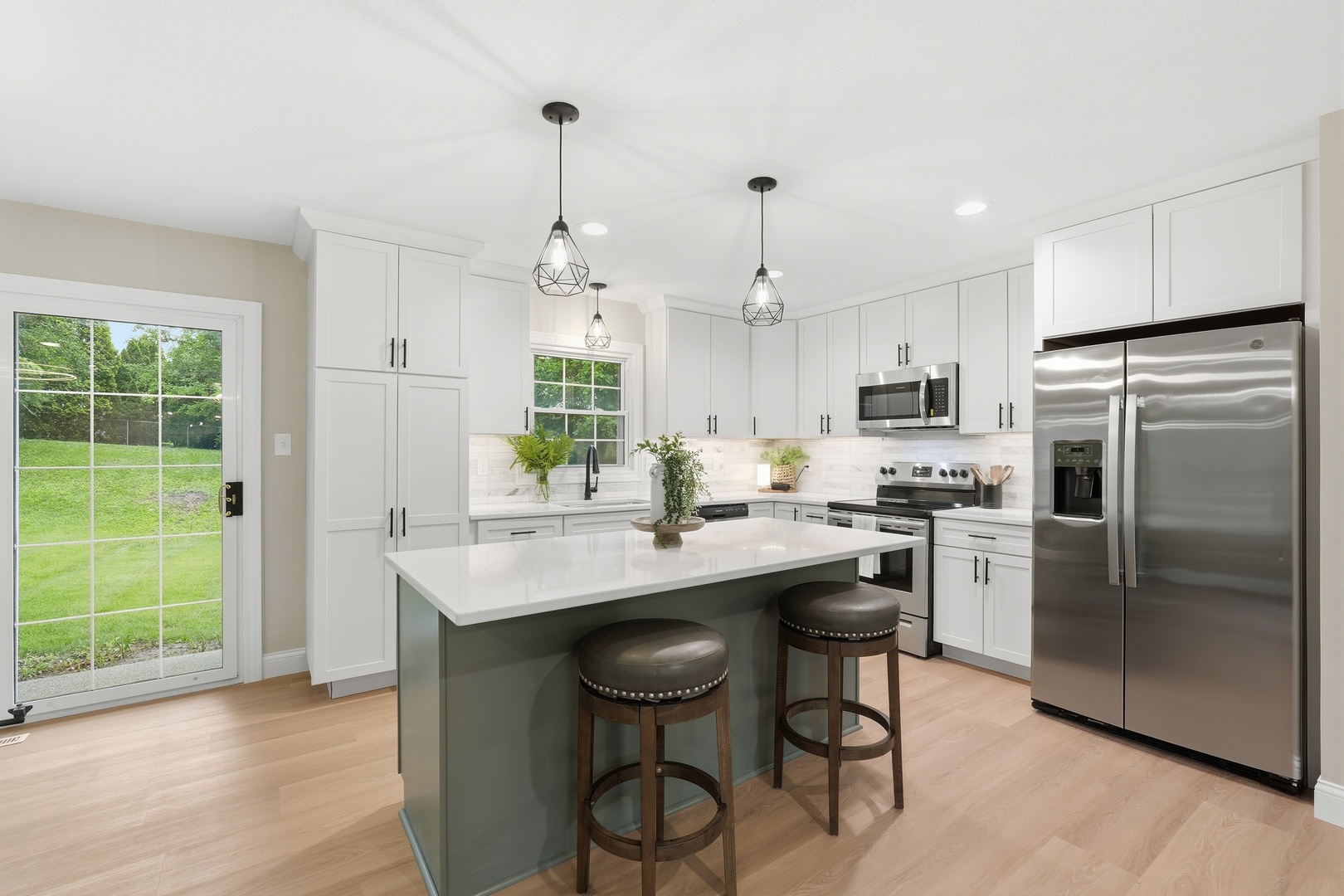 main property photo 10