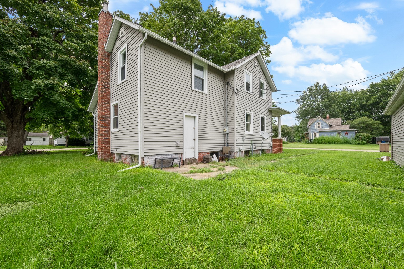 main property photo 27