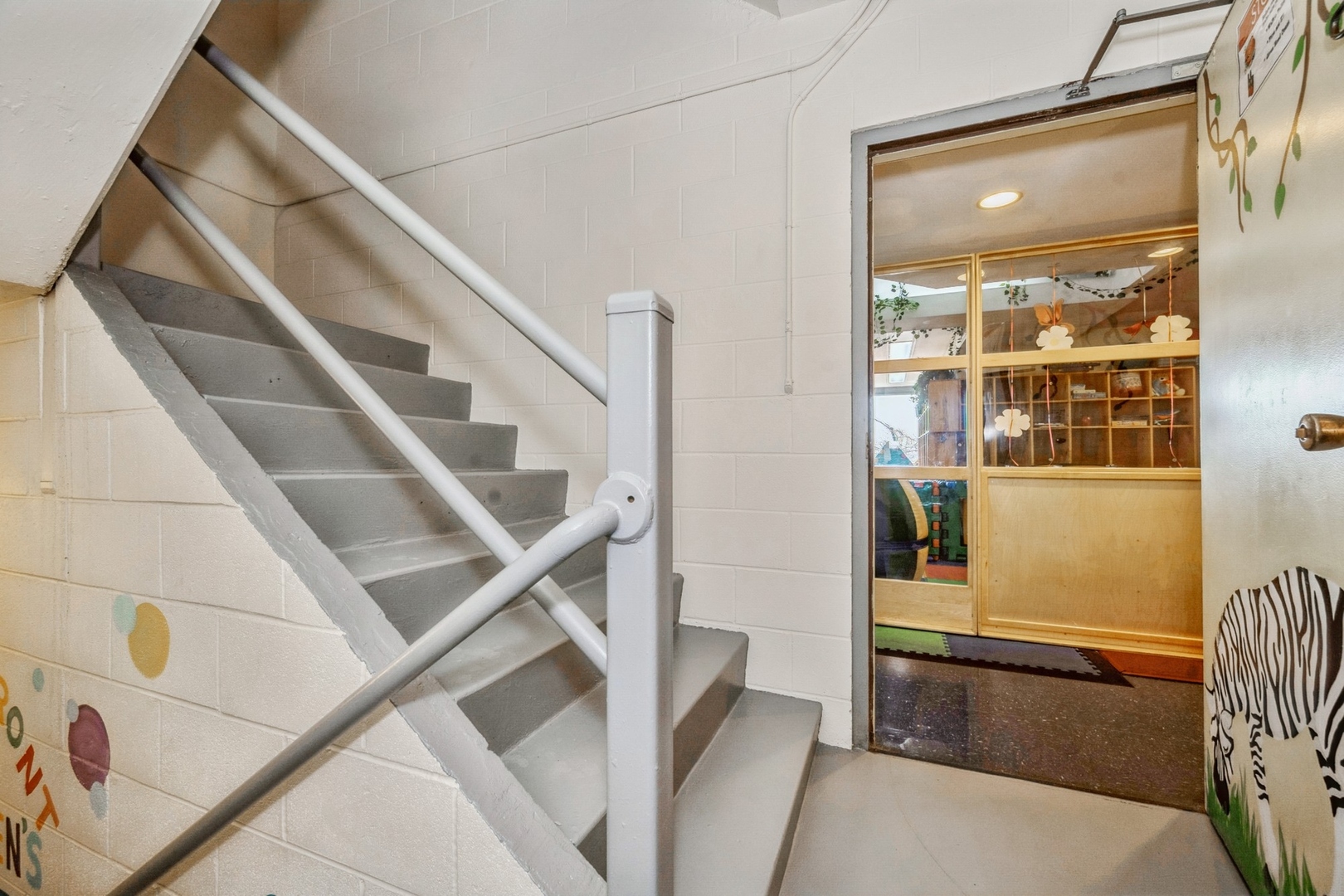 main property photo 31