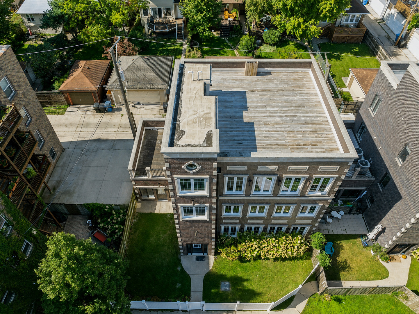 main property photo 32