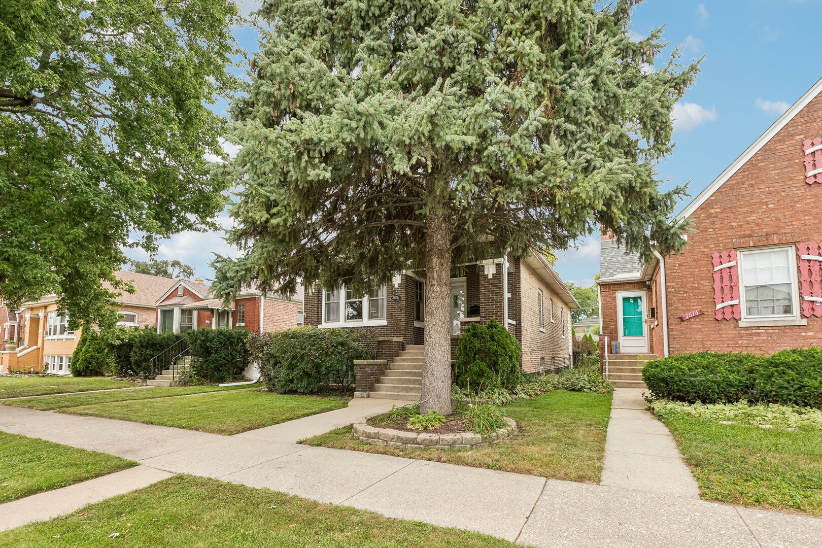 main property photo 3