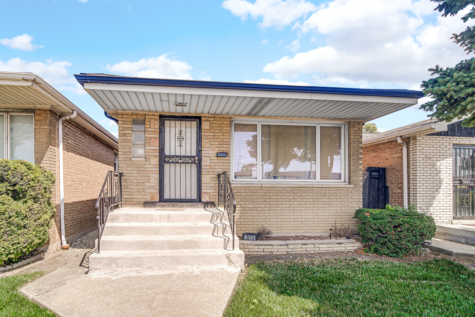 main property photo 11