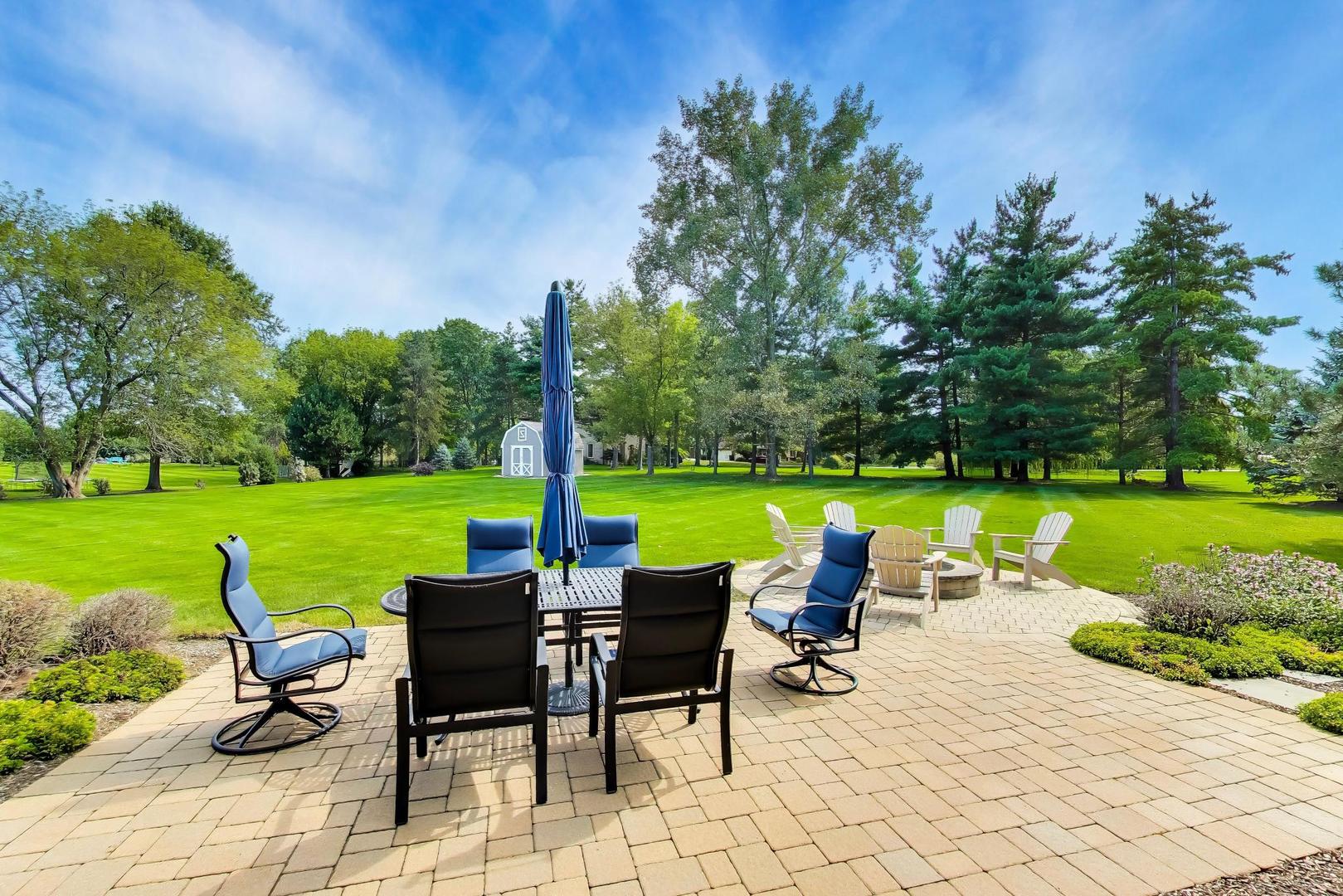 main property photo 10