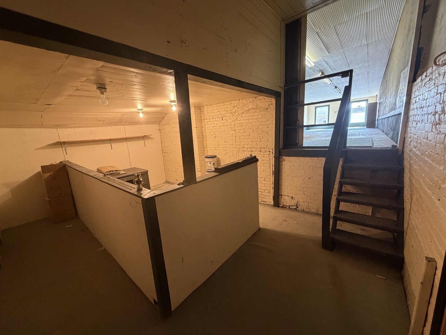 main property photo 11