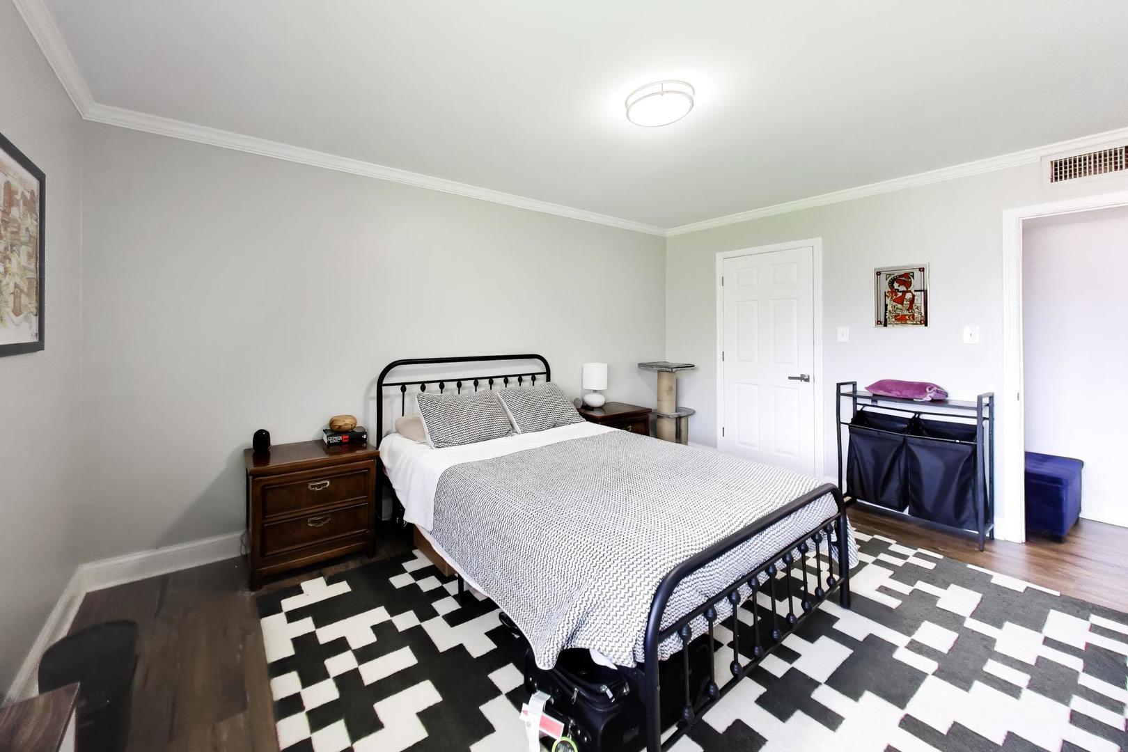 property viewer photo 11