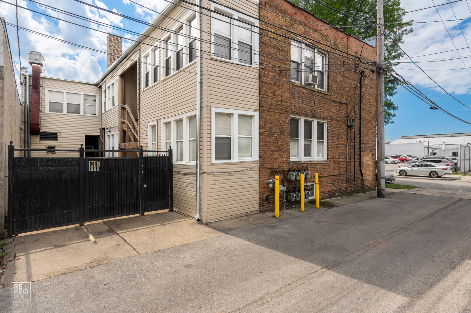main property photo 4