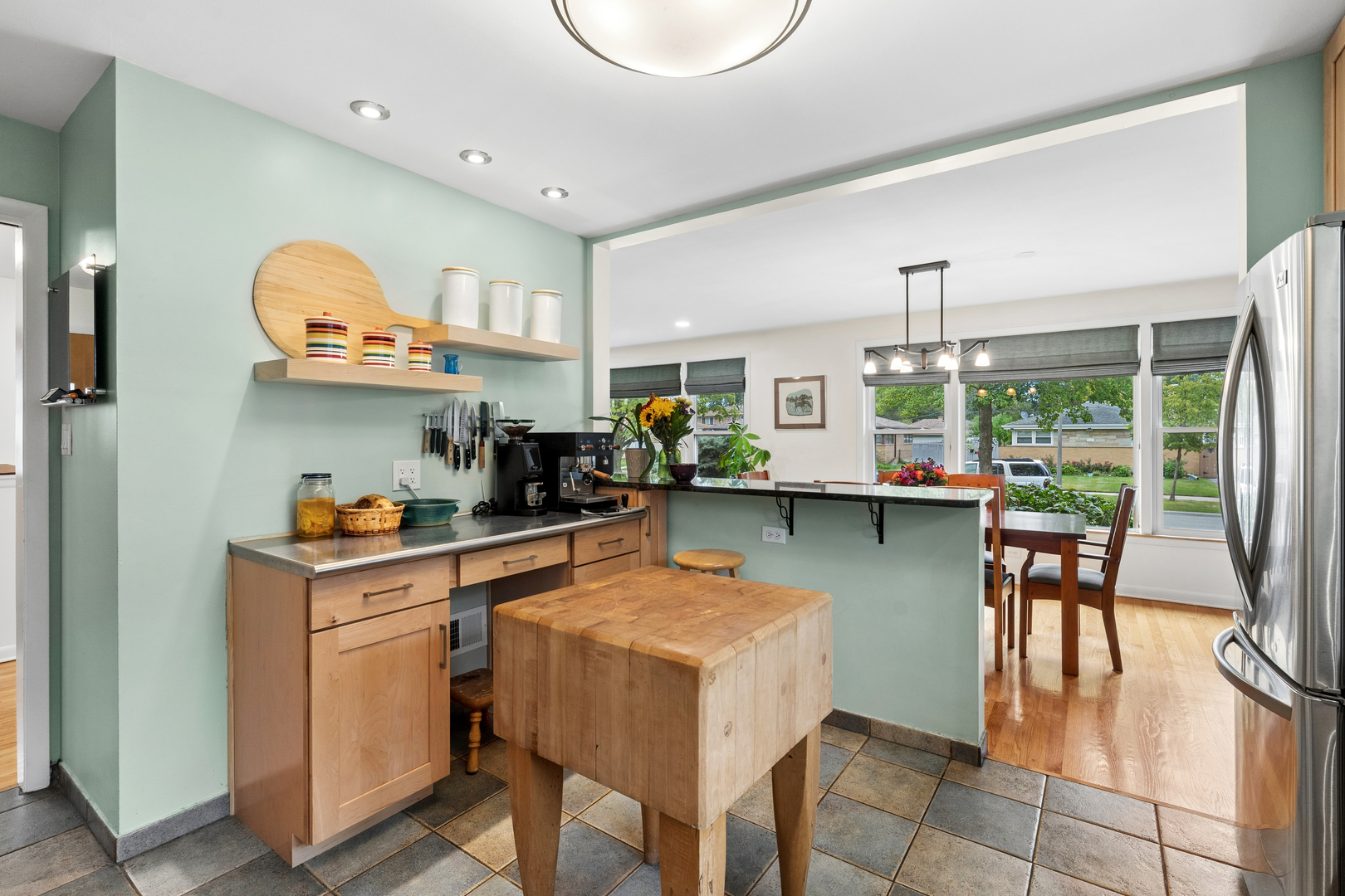 main property photo 9