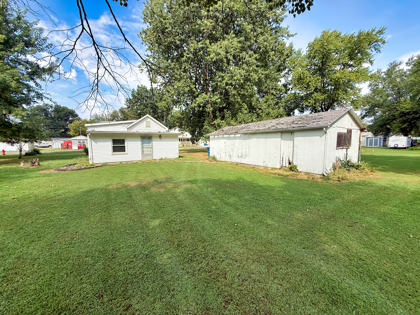 main property photo 50